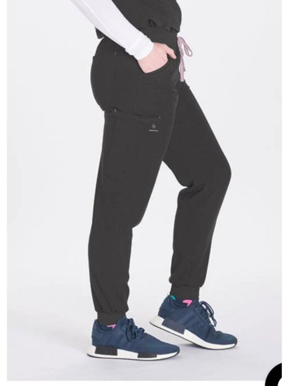Black Jogger-Style Cargo Pants with Elastic Cuffs